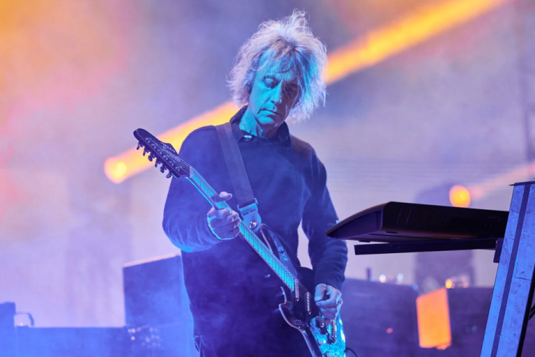 Ünlü gitarist Perry Bamonte hayatını kaybetti